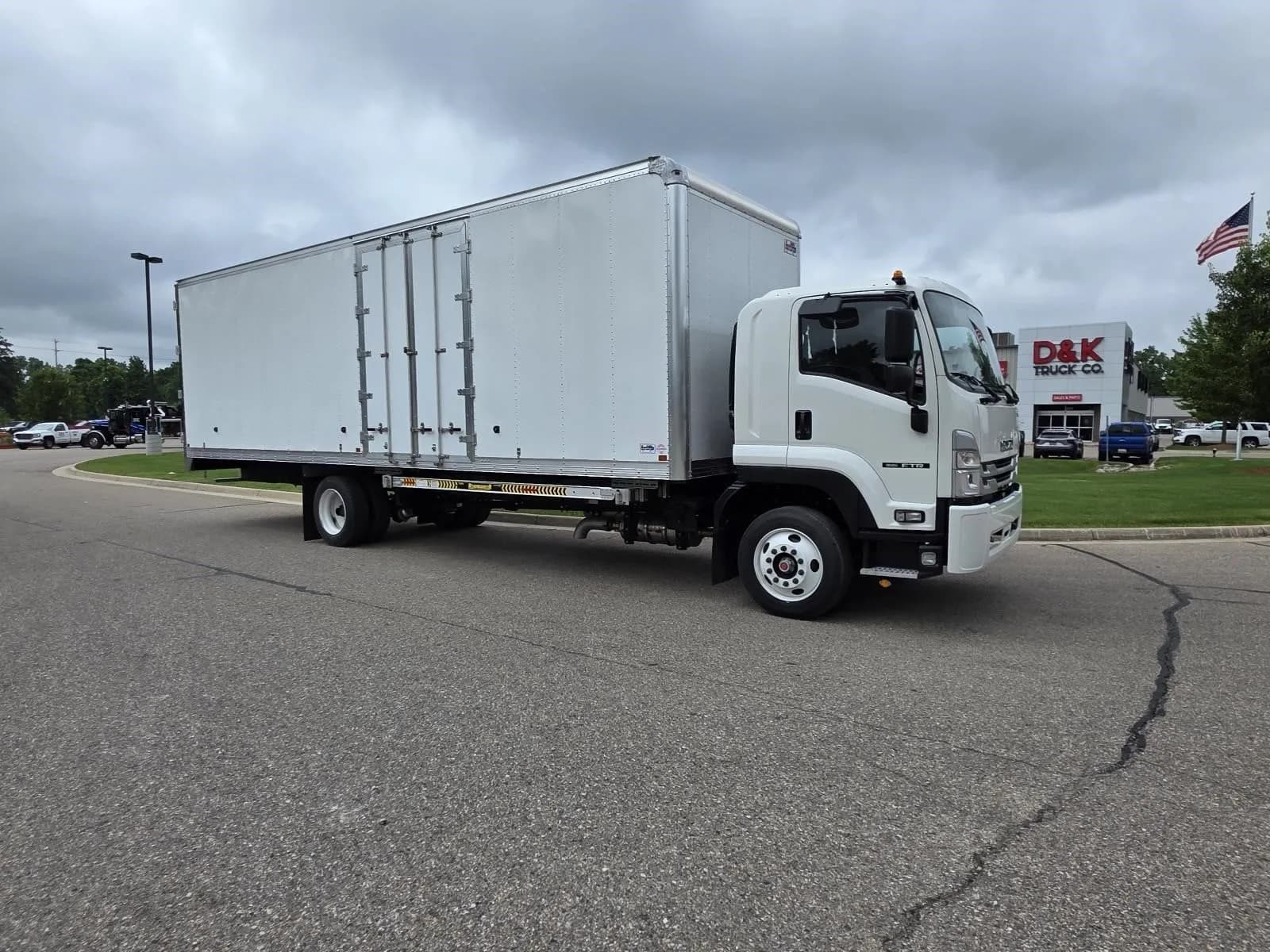 2026 Isuzu FTR - Box