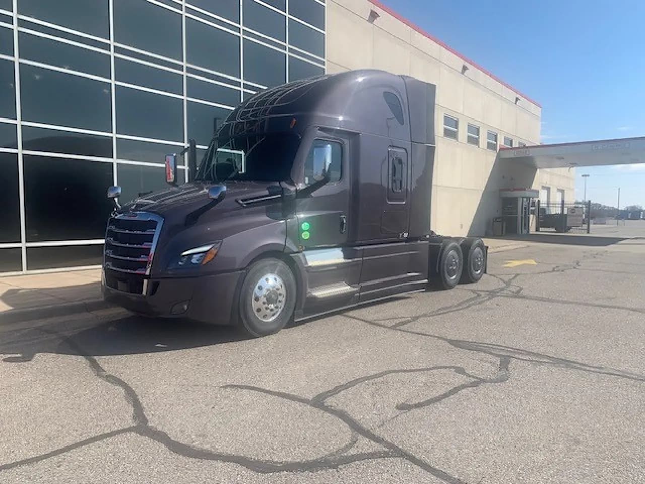 2026 Freightliner Cascadia - Sleeper