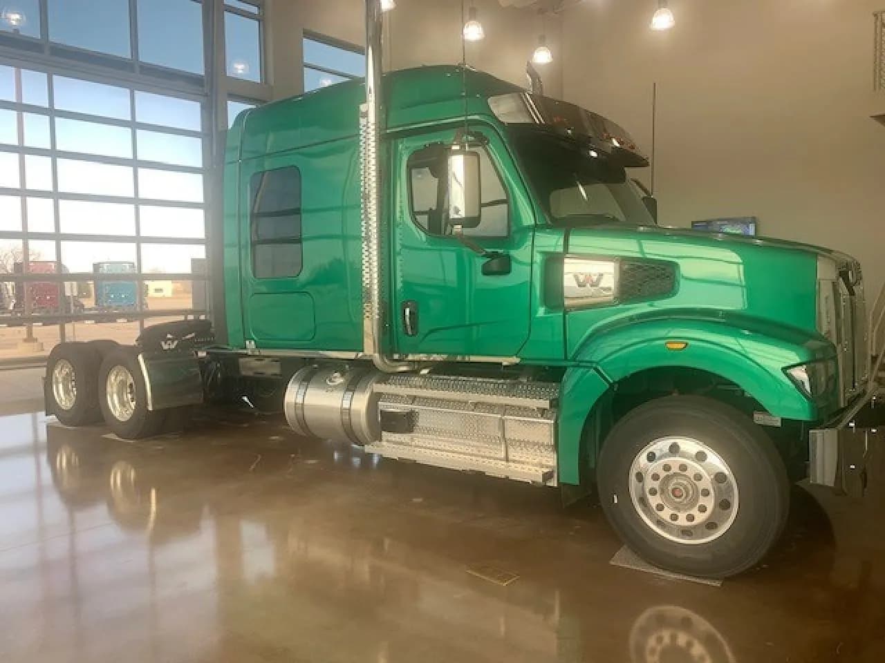 2026 Western Star 49X Tandem Axle - Sleeper