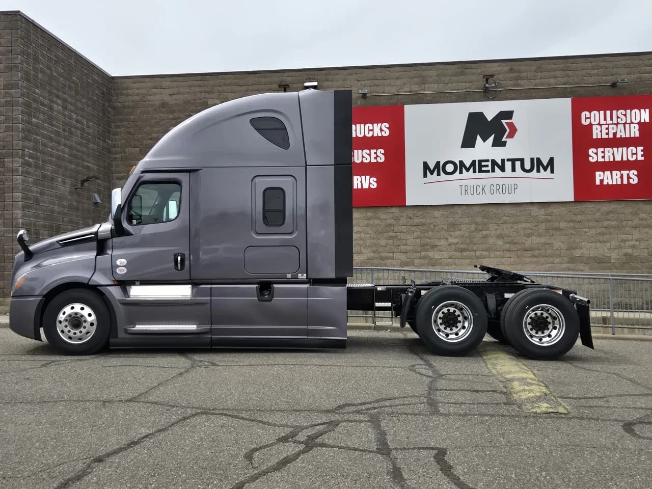 2026 Freightliner Cascadia - Sleeper