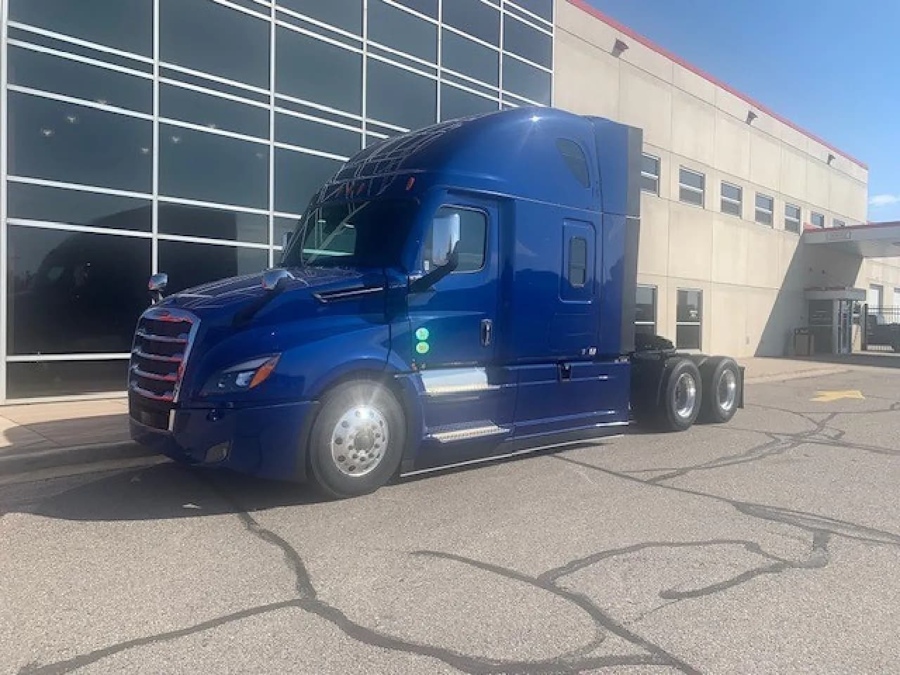 2026 Freightliner Cascadia - Sleeper