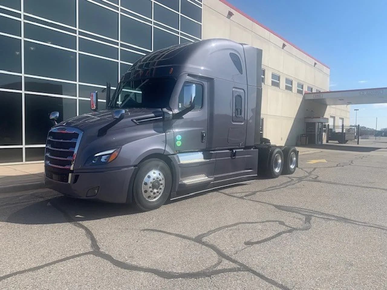 2026 Freightliner Cascadia - Sleeper