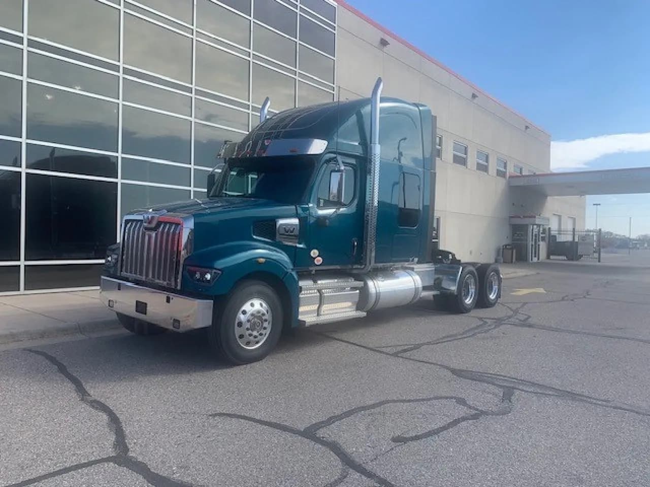 2026 Western Star 49X Tandem Axle - Sleeper