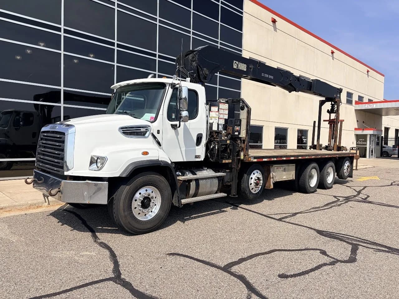 2016 Freightliner 114SD - Crane