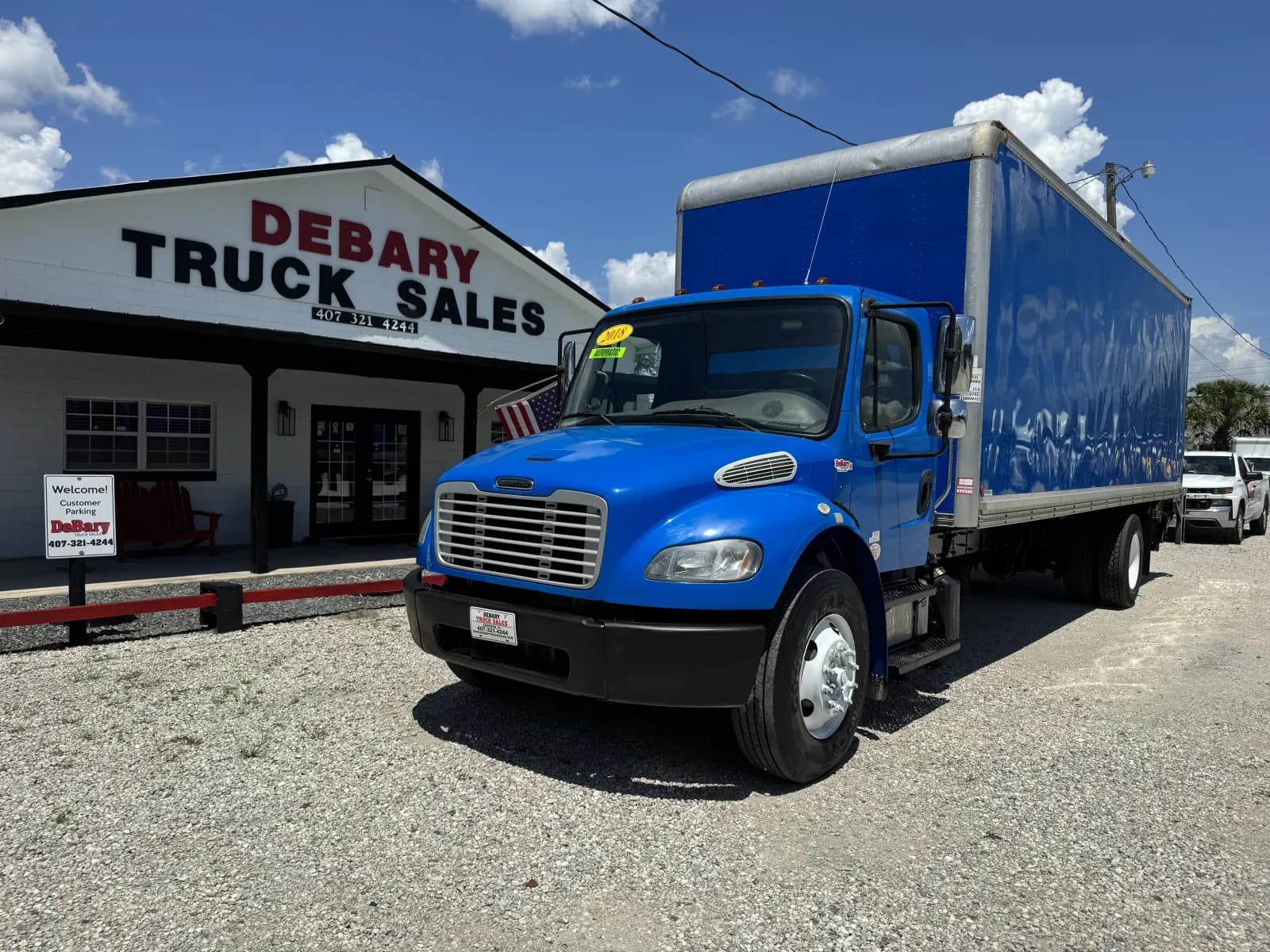 2018 Freightliner M2 106 - Box