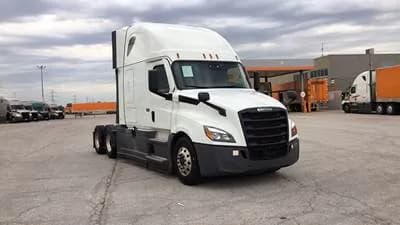 2023 Freightliner Cascadia - Sleeper