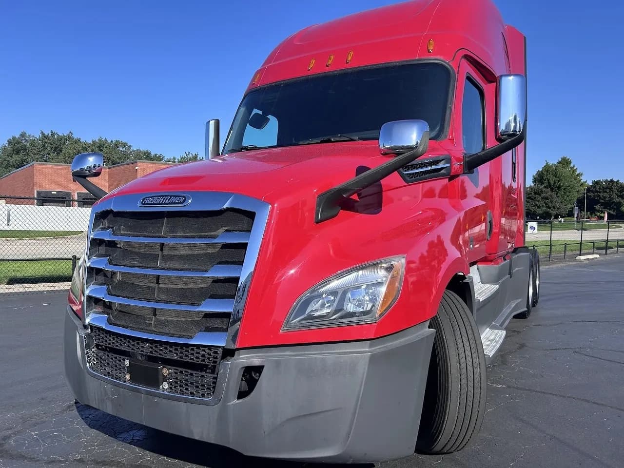 2020 Freightliner Cascadia - Sleeper
