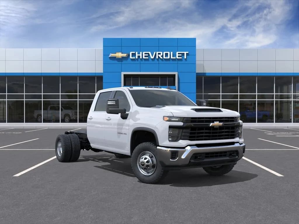 2026 Chevrolet Silverado 3500HD - Chassis