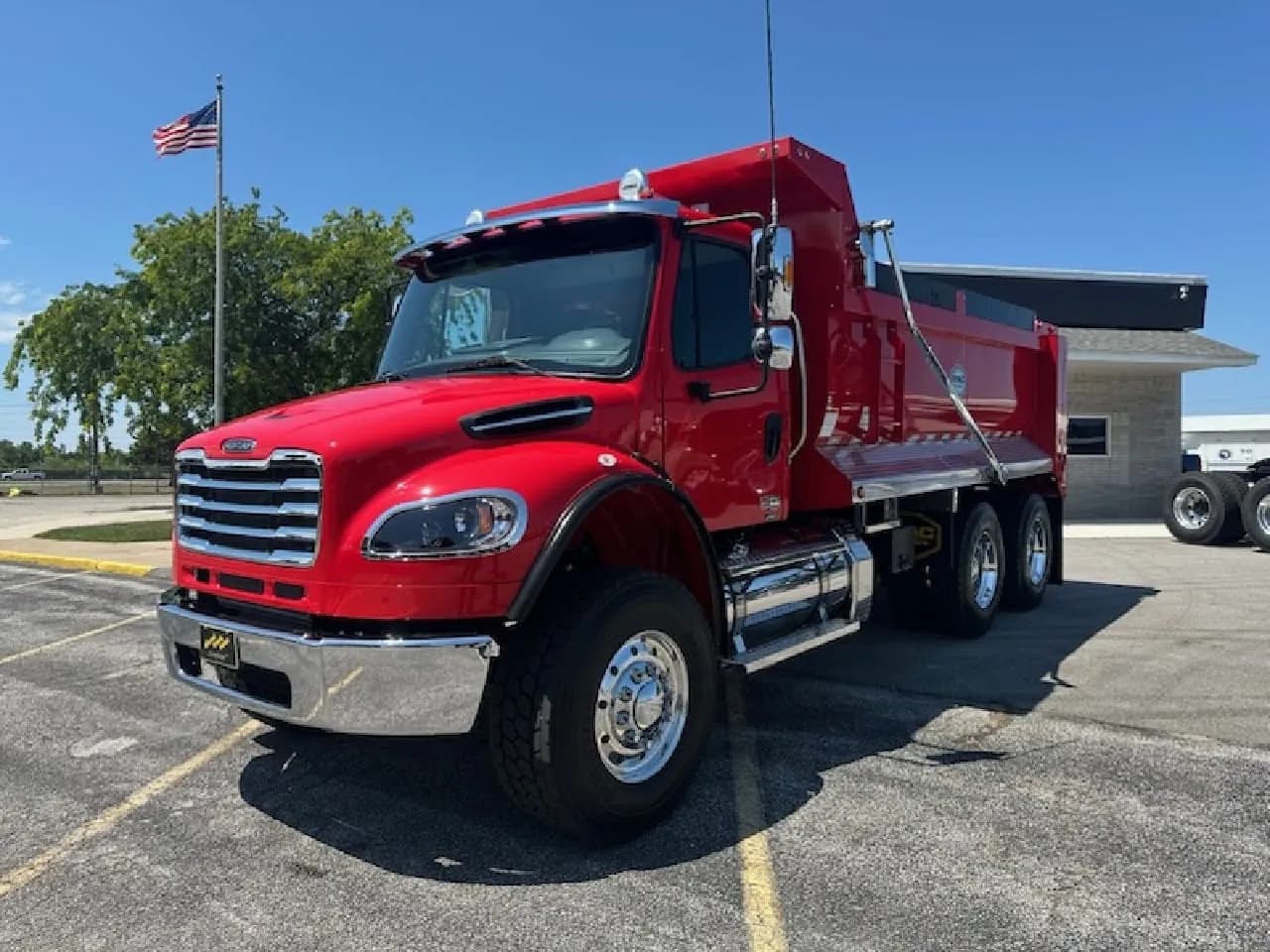 2027 Freightliner M2 106 - Dump