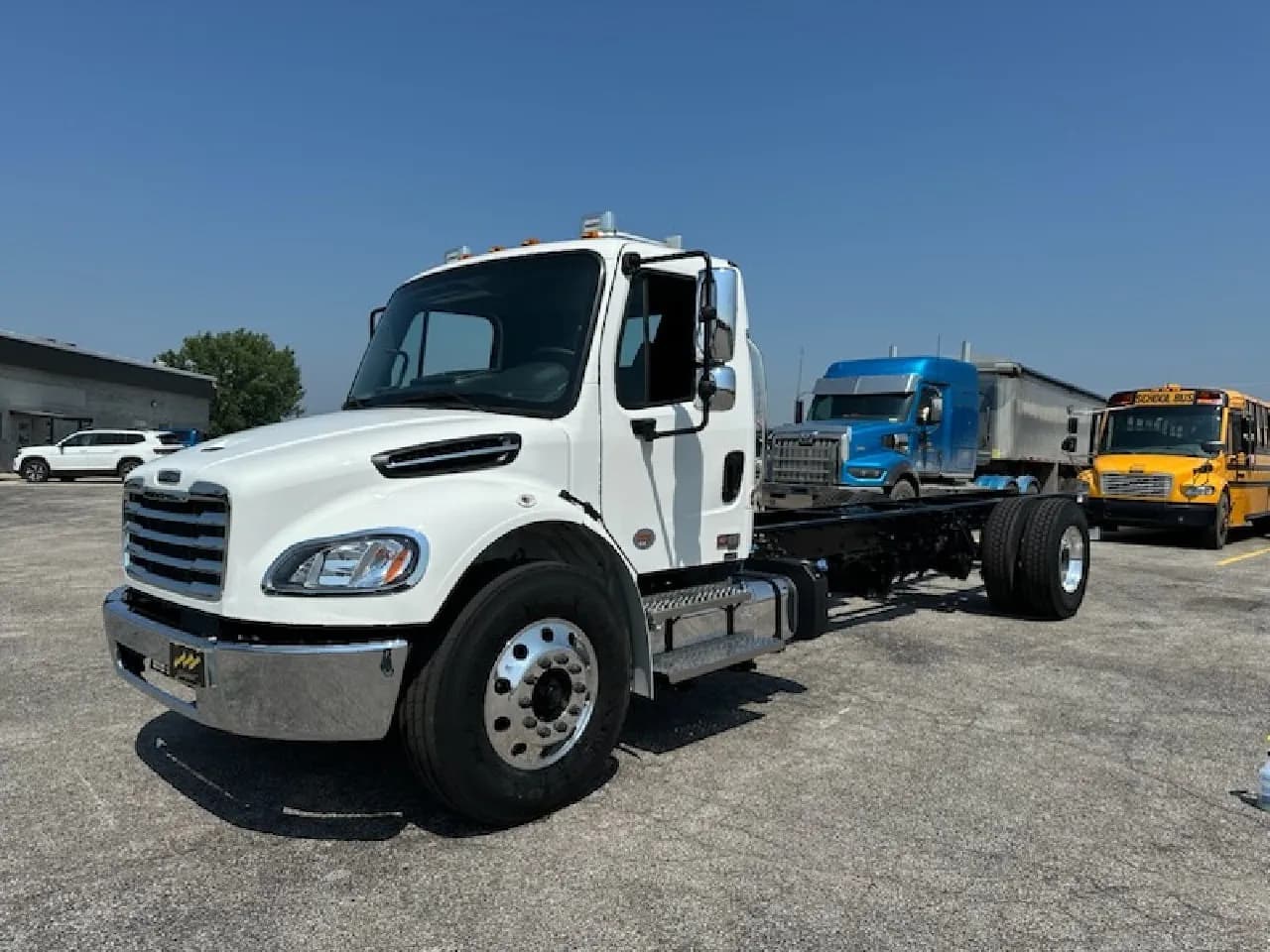 2025 Freightliner M2 106 - Chassis