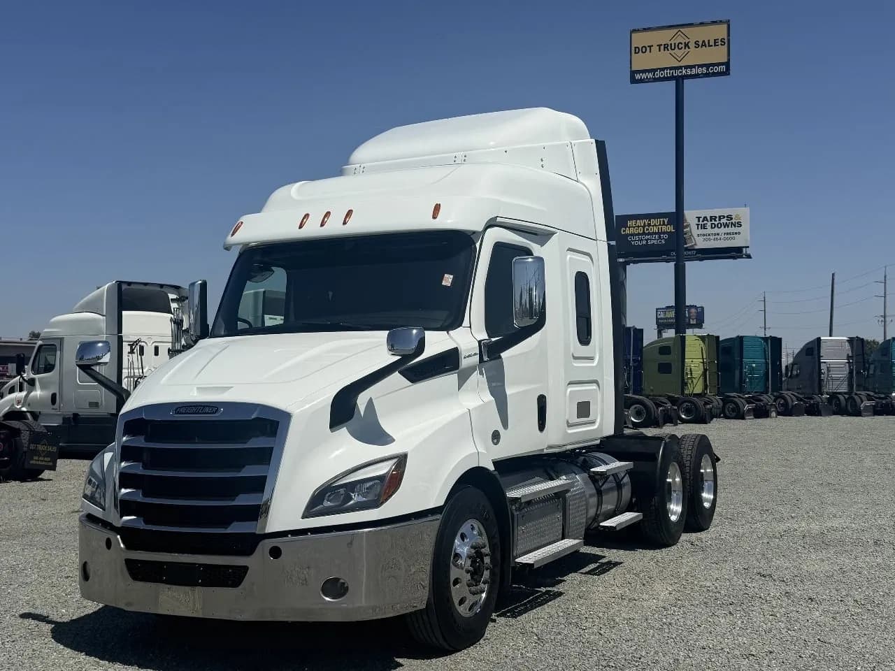 2020 Freightliner Cascadia - Sleeper