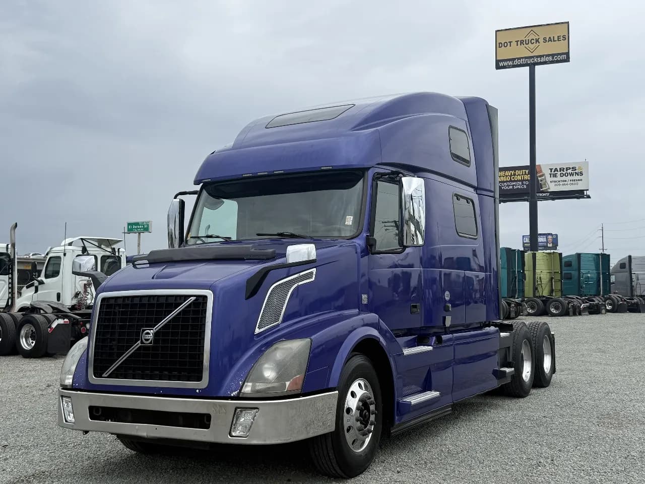 2016 Volvo VNL780 - Sleeper