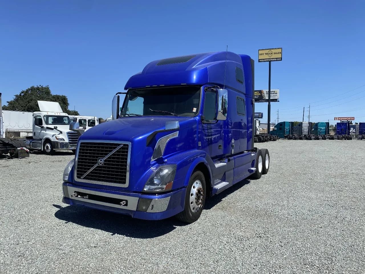 2017 Volvo VNL780 - Sleeper