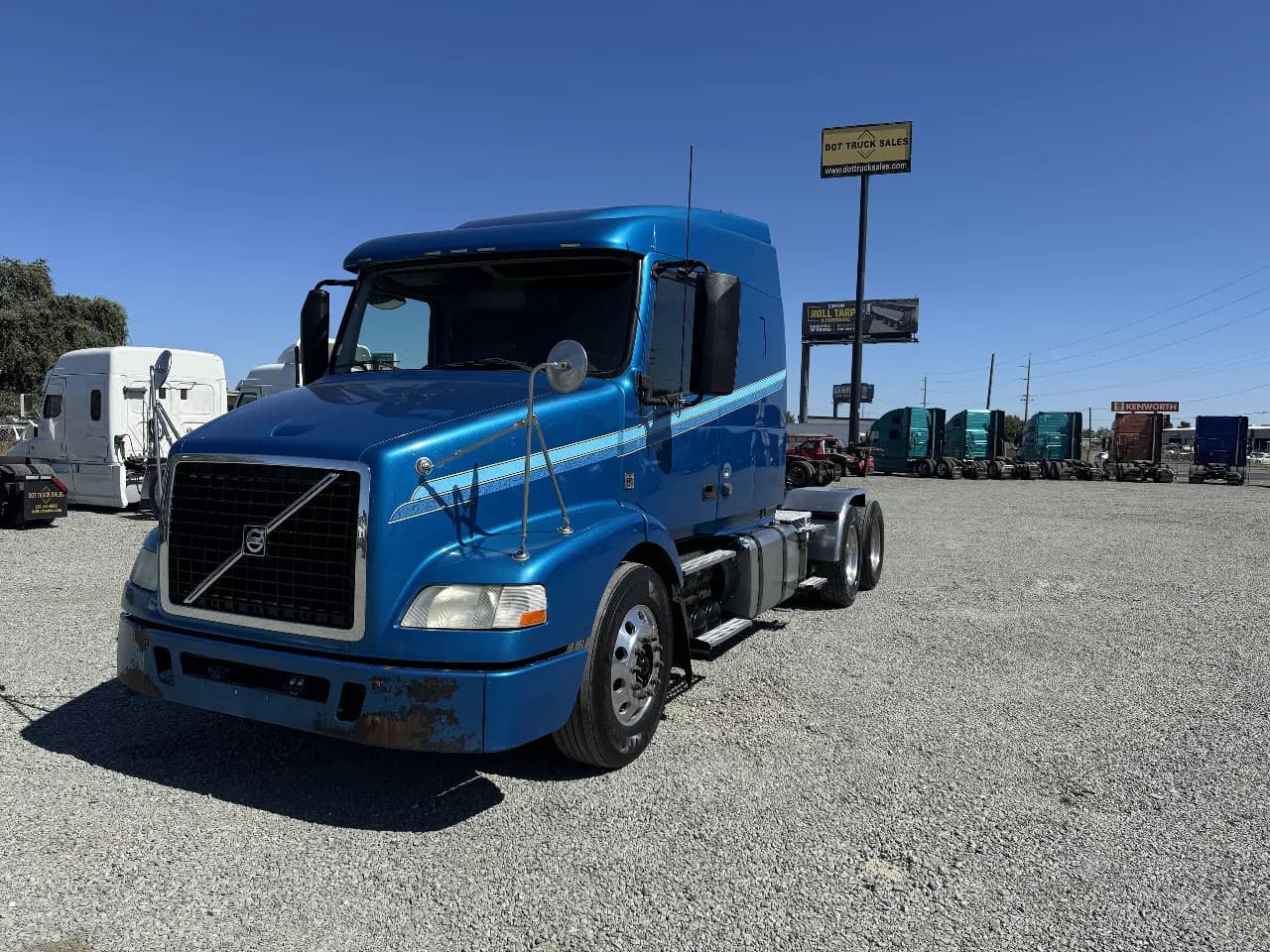 2014 Volvo VNL430 - Sleeper