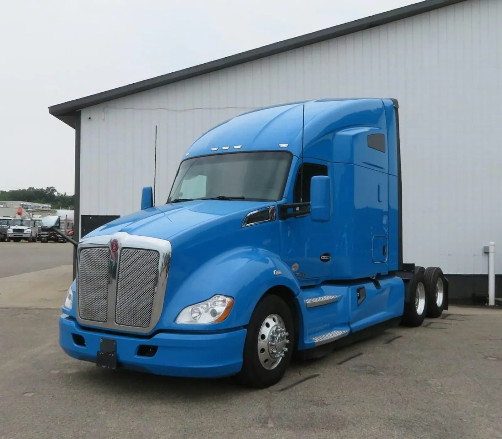 2022 Kenworth T680 - Sleeper