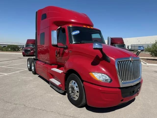 2022 International LT625