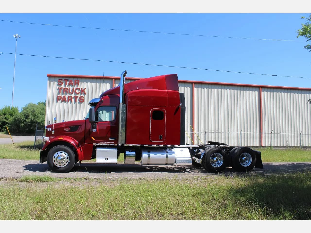 2022 Peterbilt 567 - Sleeper