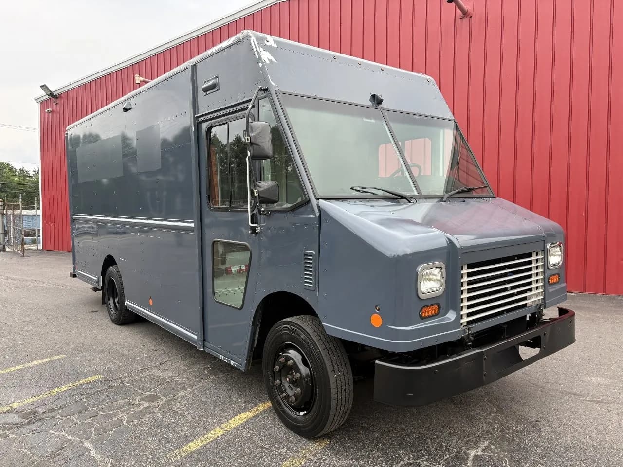 2021 Freightliner MT45 16’ Stepvan Step Van - Vans