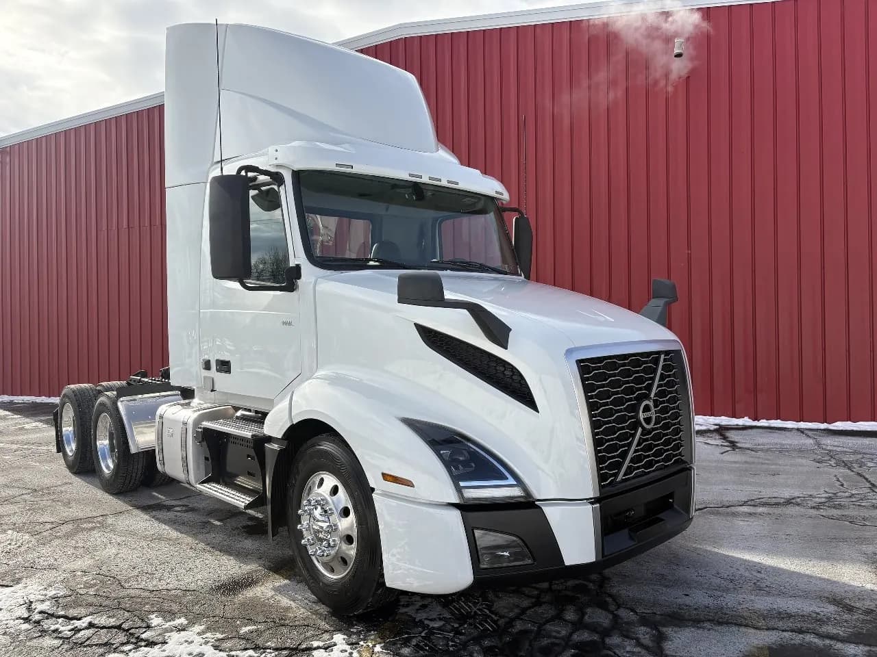 2021 Volvo VNL Tandem Axle Daycab - Day Cab