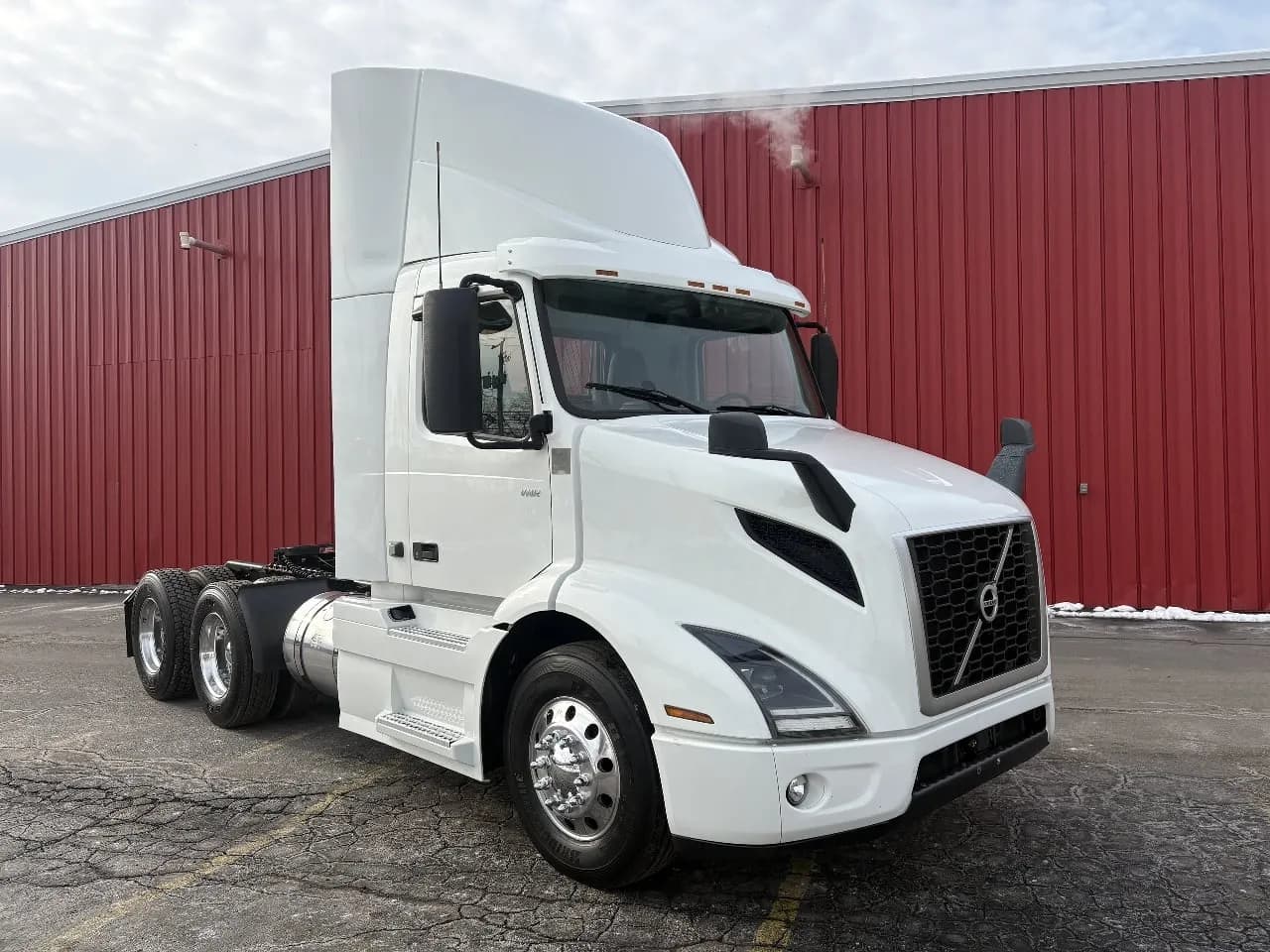 2020 Volvo VNR64T300 Tandem Axle Daycab - Day Cab