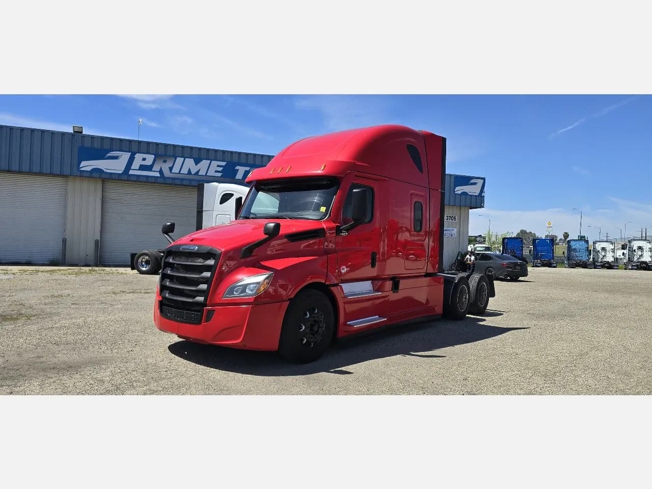 2022 Freightliner Cascadia - Sleeper