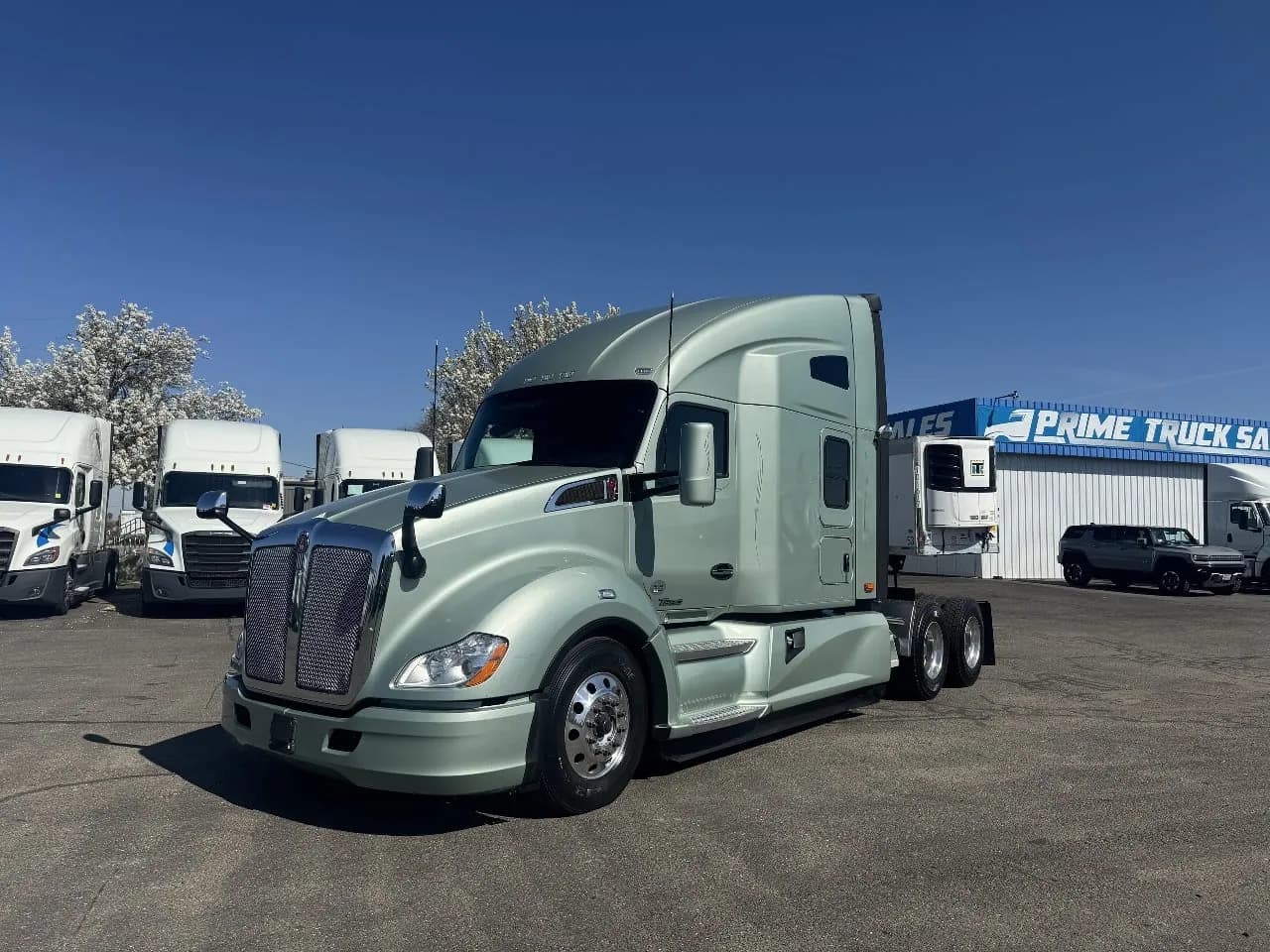 2021 Kenworth T680 - Sleeper