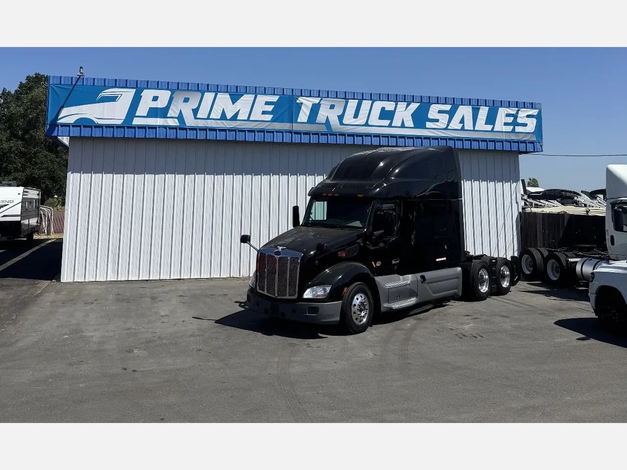 2022 Peterbilt 579 - Sleeper