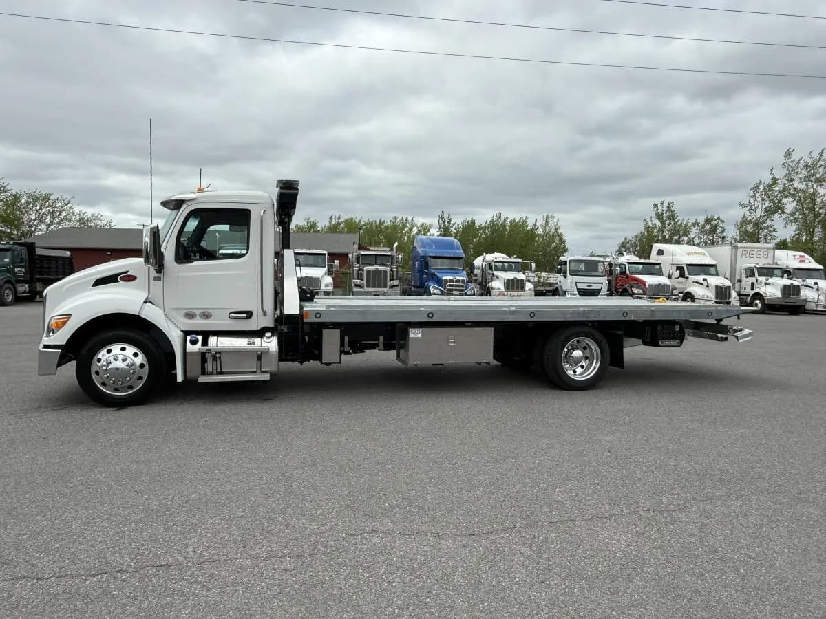 2025 PETERBILT 536 - Tow