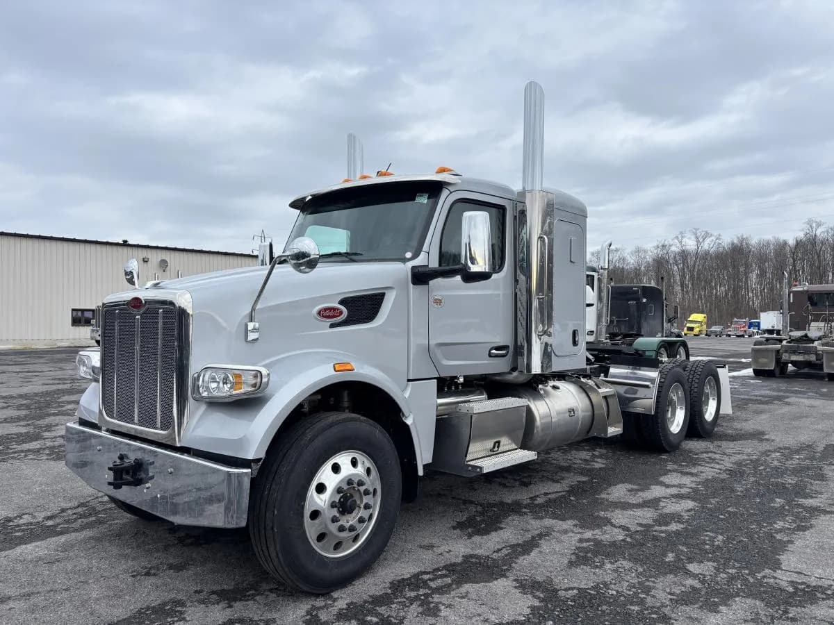 2027 PETERBILT 567 - Sleeper