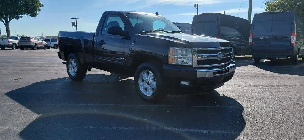 2011 Chevrolet Silverado 1500 LT - Pickup