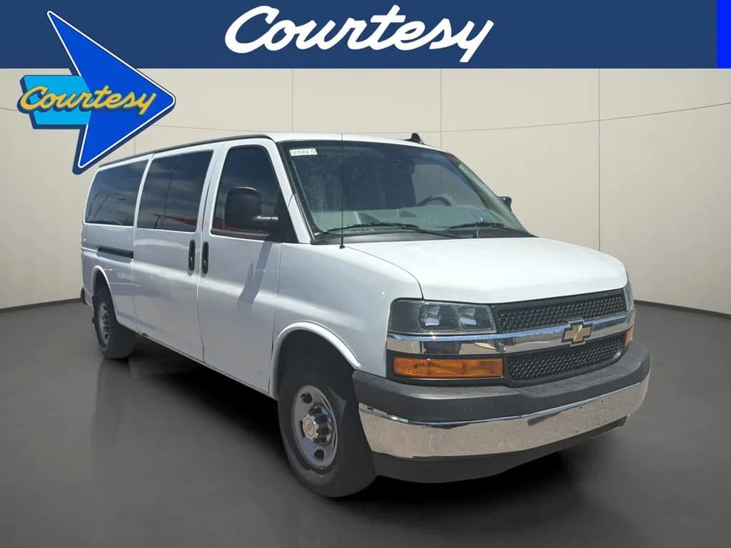 2024 Chevrolet Express 3500 - Vans
