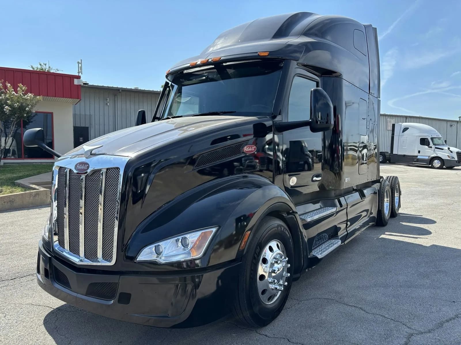 2023 Peterbilt 579
