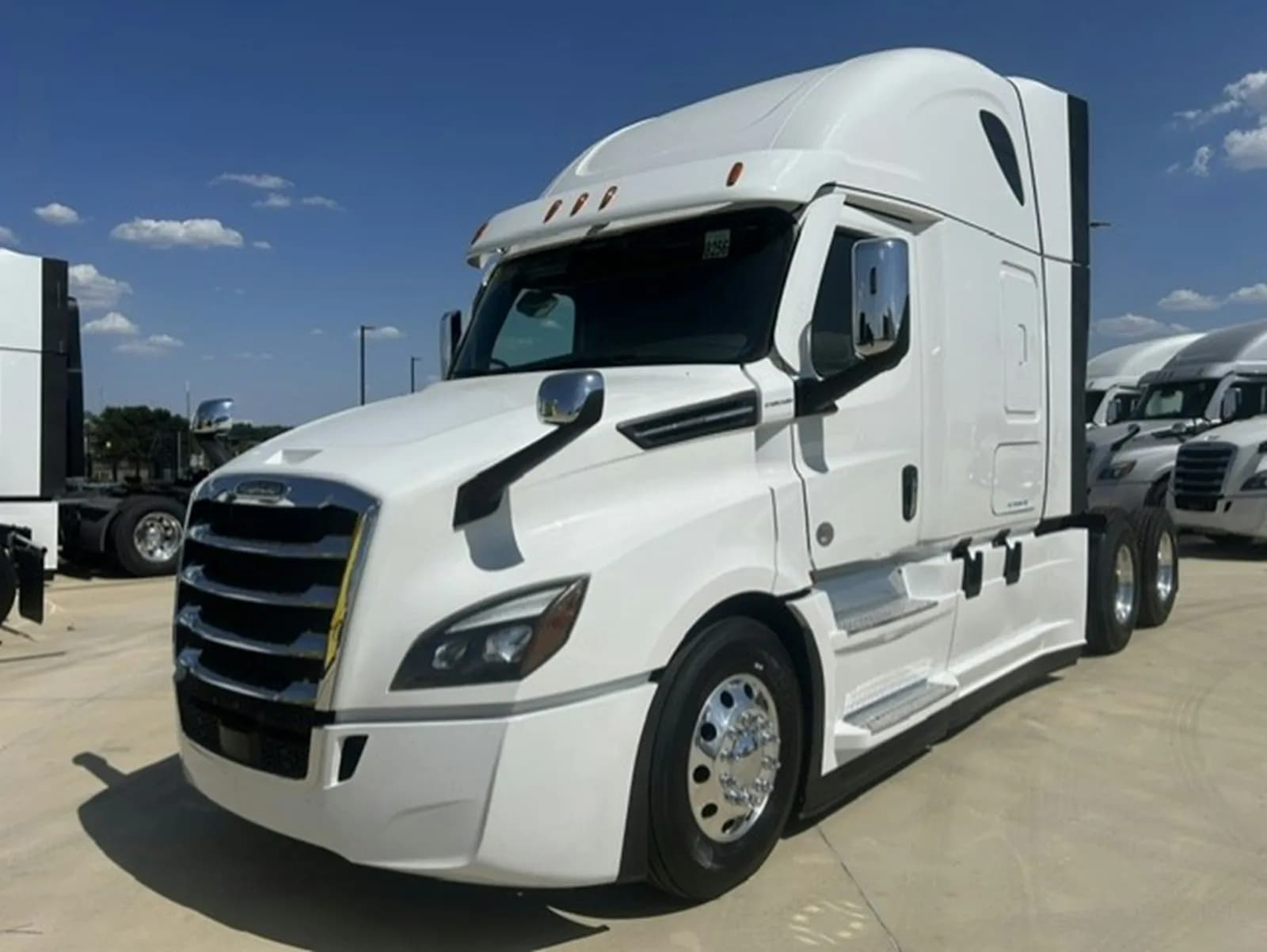 2024 Freightliner PT126SLP