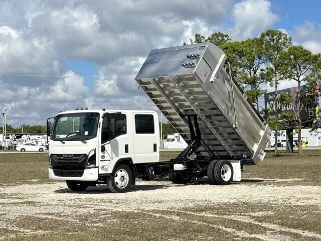 2026 Isuzu NPR-XD Crew Cab DSL - Dump