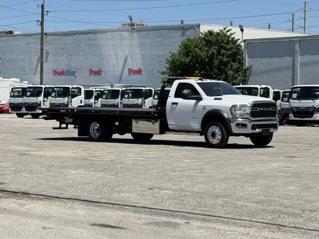 2023 Ram 5500 SLT - Tow