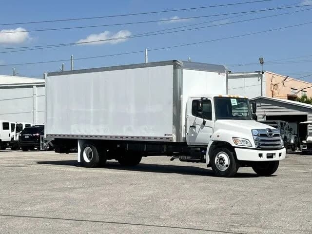 2026 Hino L6 - Box