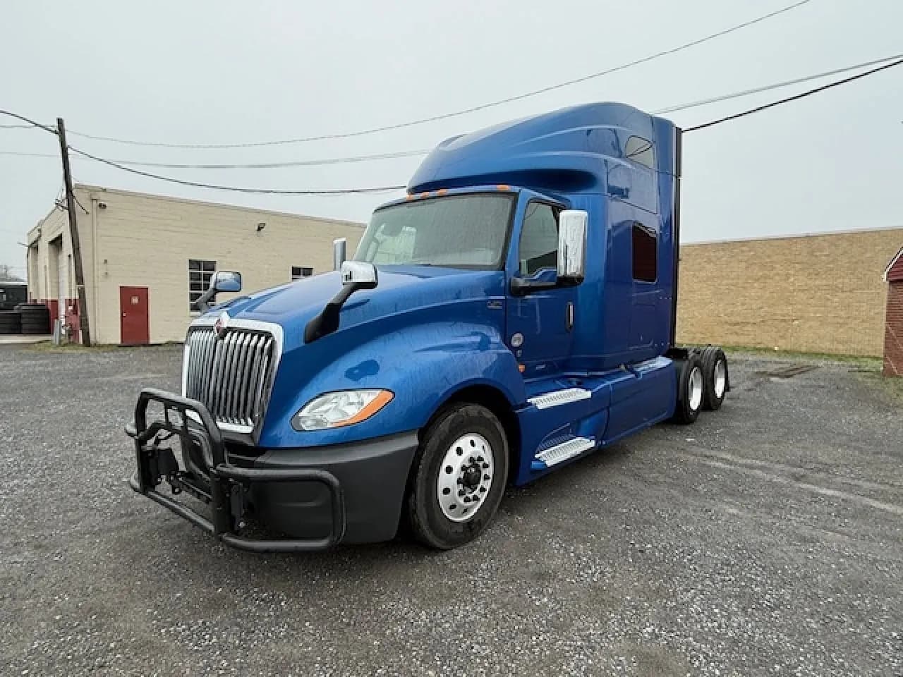 2021 International LT625 Tandem Axle - Sleeper