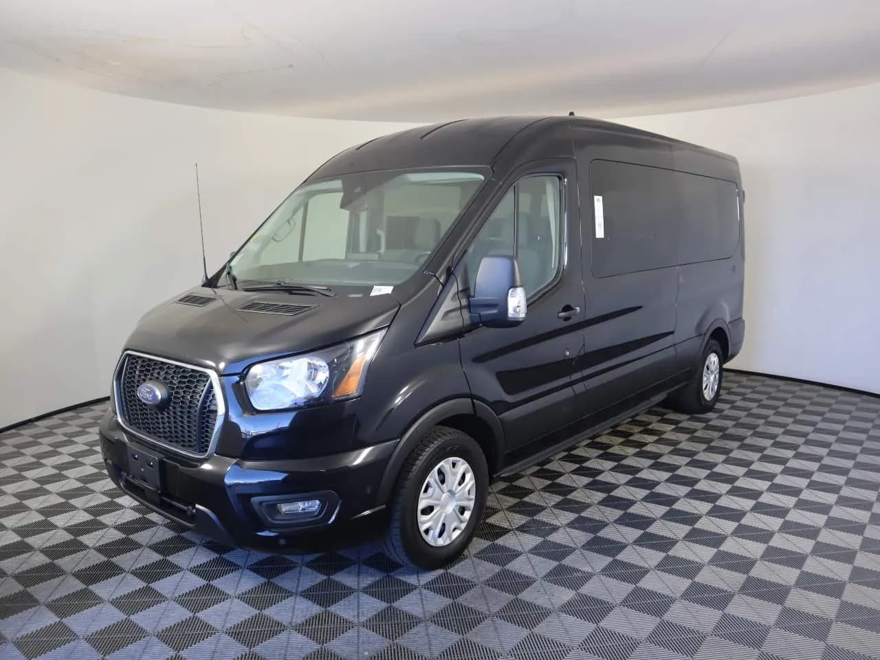 2025 Ford Transit - Vans