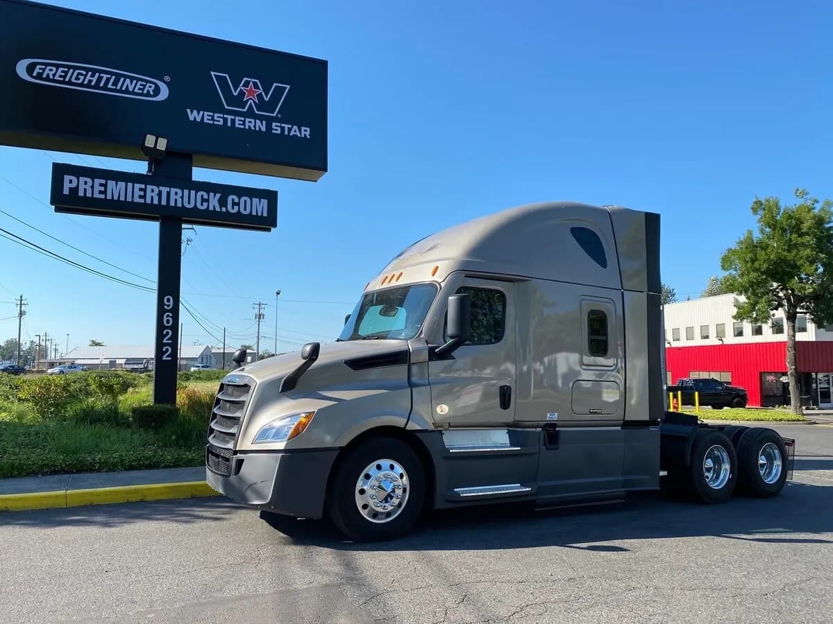 2024 Freightliner Cascadia - Sleeper