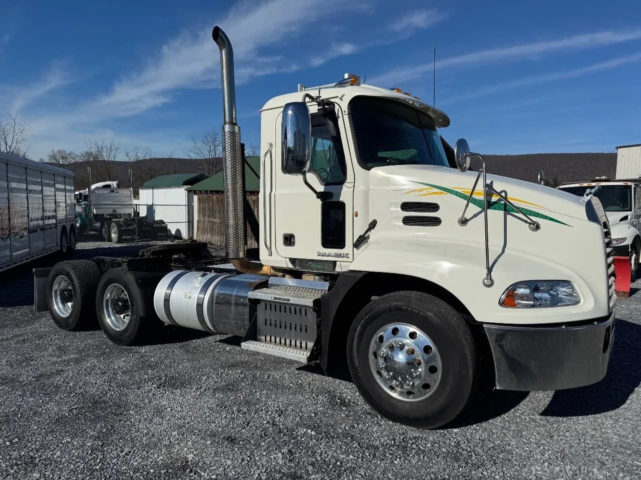 2012 Mack CX613 Tandem Axle Daycab - Day Cab