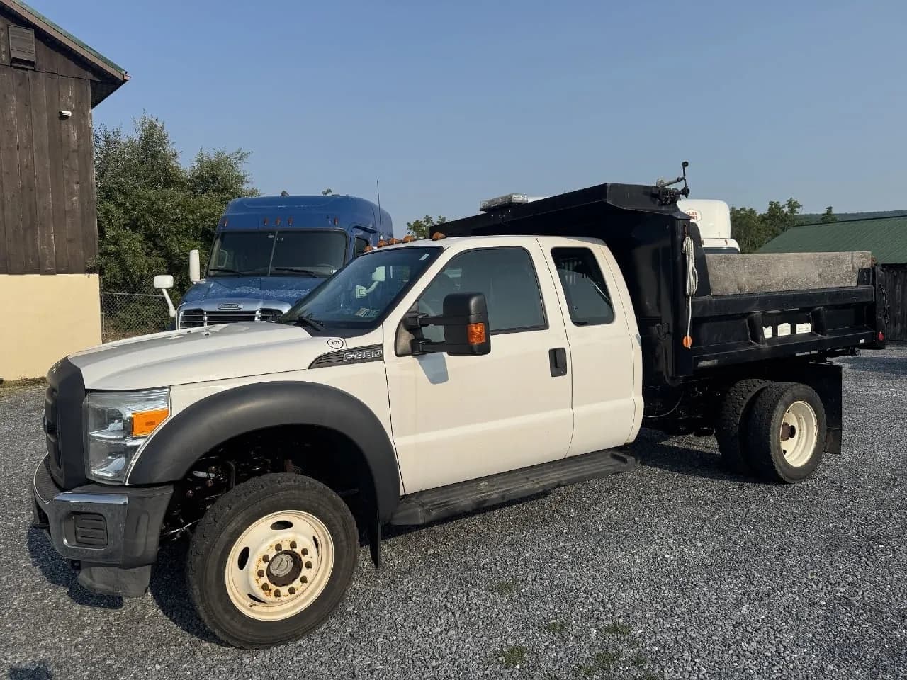 2016 Ford F450 - Dump