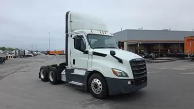 2020 Freightliner Cascadia - Day Cab