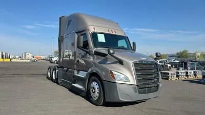 2025 Freightliner Cascadia - Sleeper