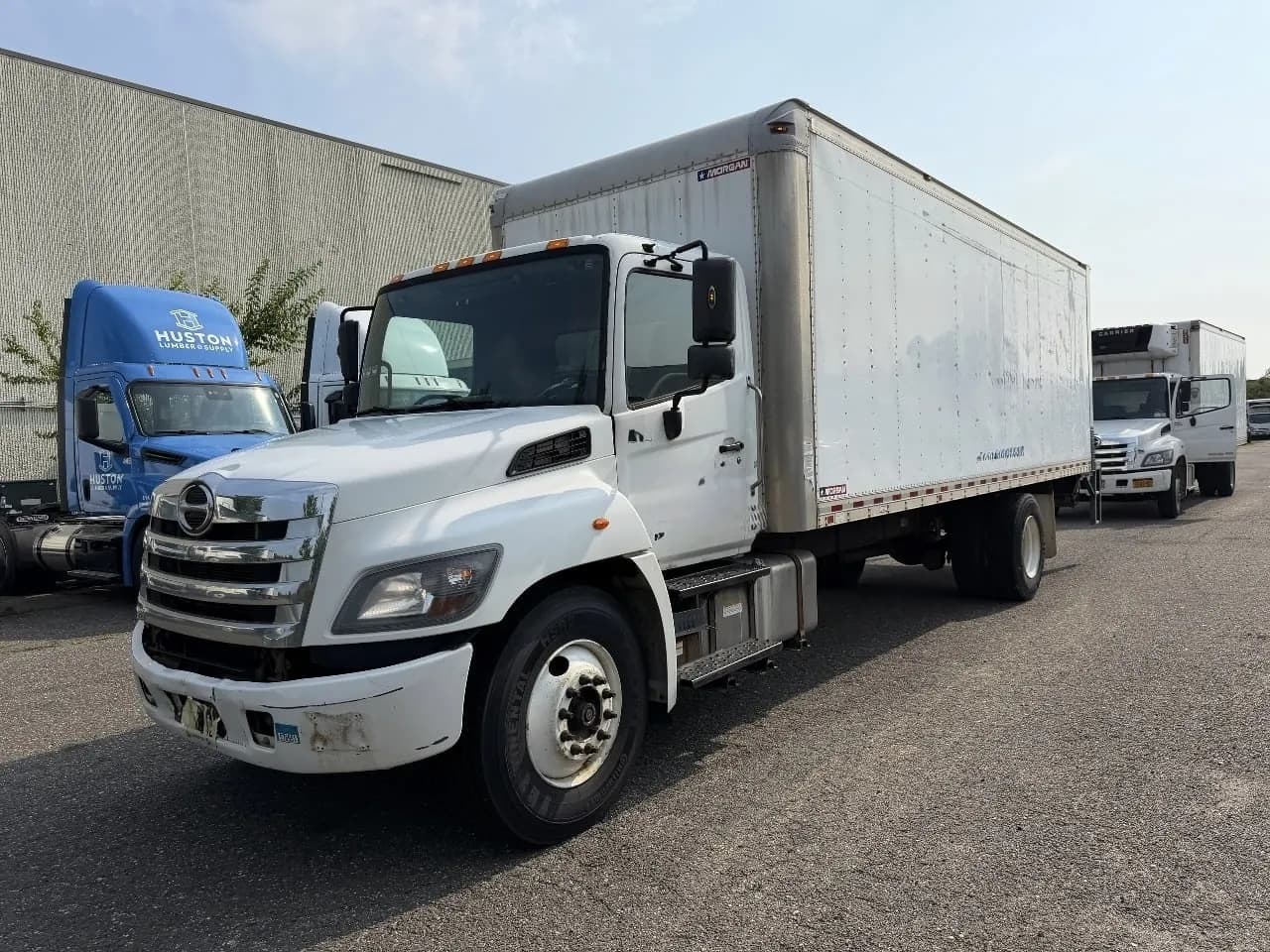 2019 Hino 268 - Box