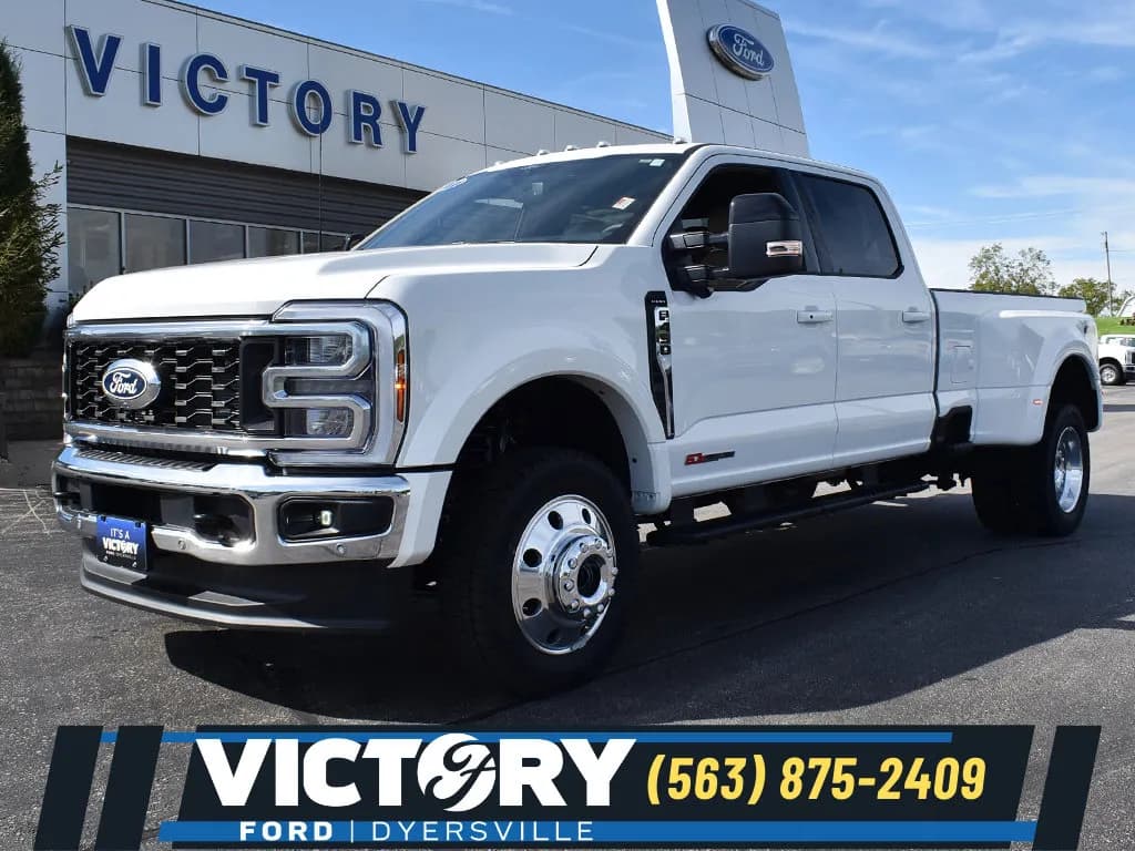 2027 Ford F-450 Crew Cab - Pickup