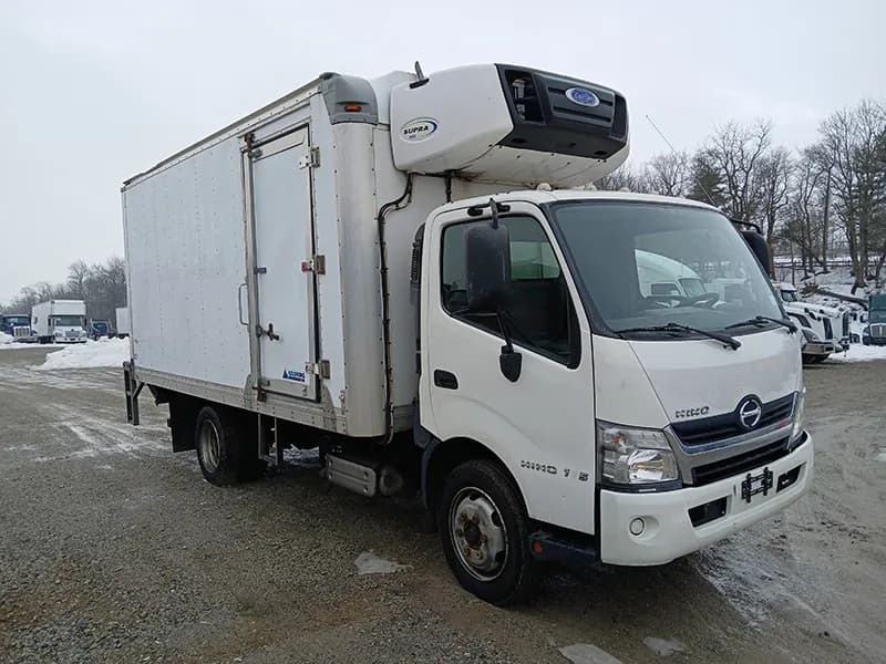 2016 Hino 195-COE