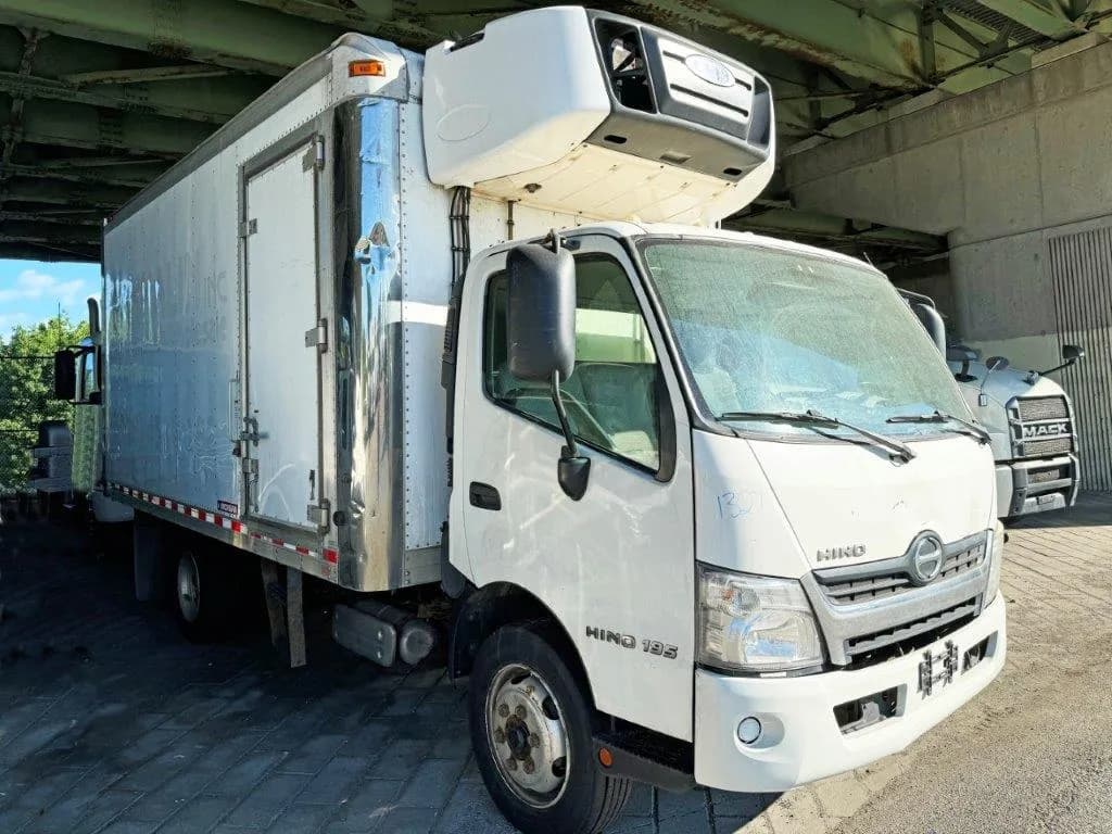 2014 Hino 195
