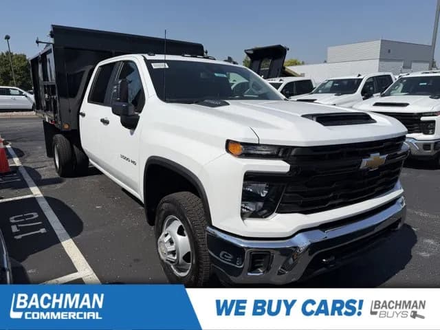 2026 Chevrolet Silverado 3500 Crew Cab - Chassis