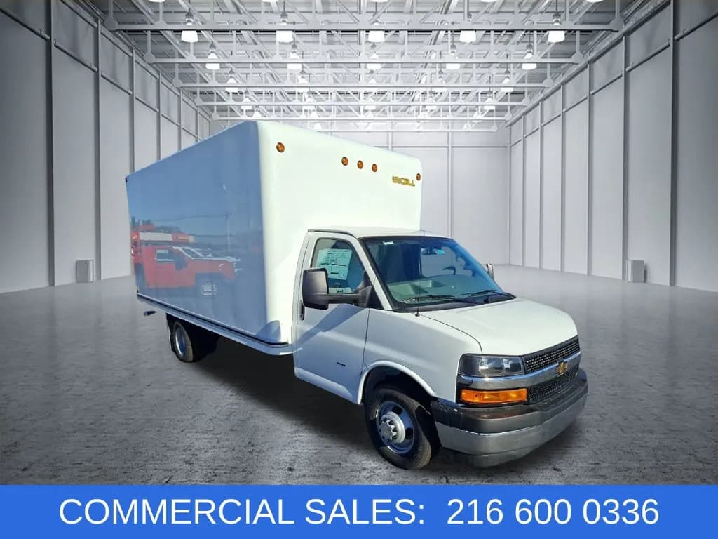 2026 Chevrolet Express 3500 - Box