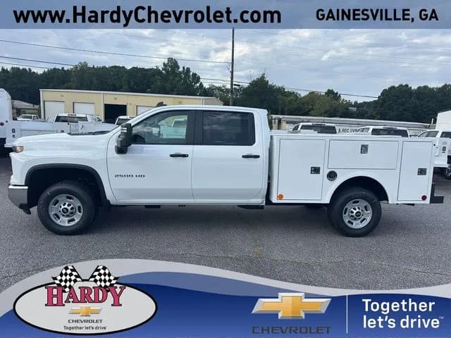 2026 Chevrolet Silverado 2500 Crew Cab - Chassis